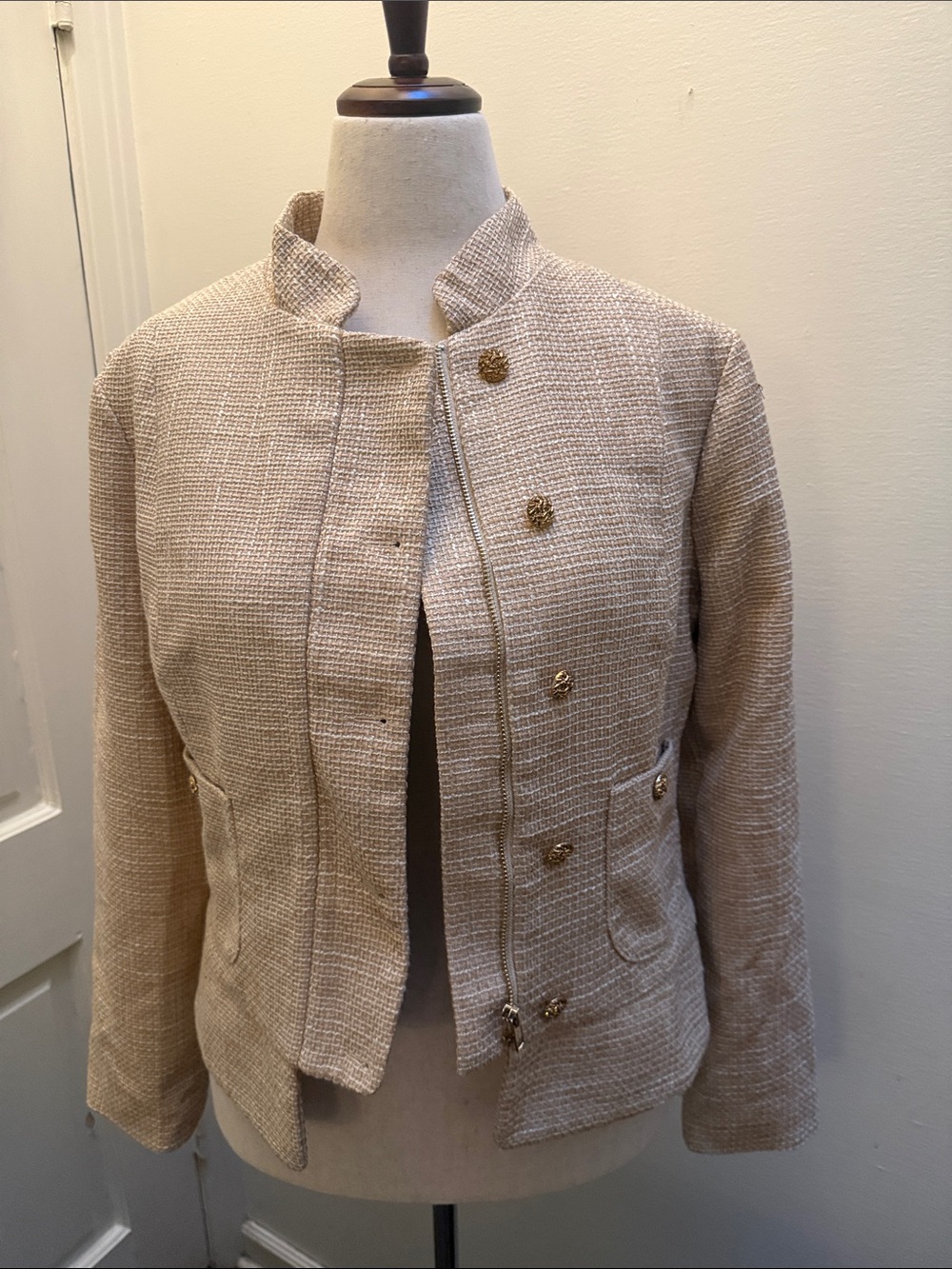 Textured Cream Bouclé Stand-Collar Jacket with Gold Buttons